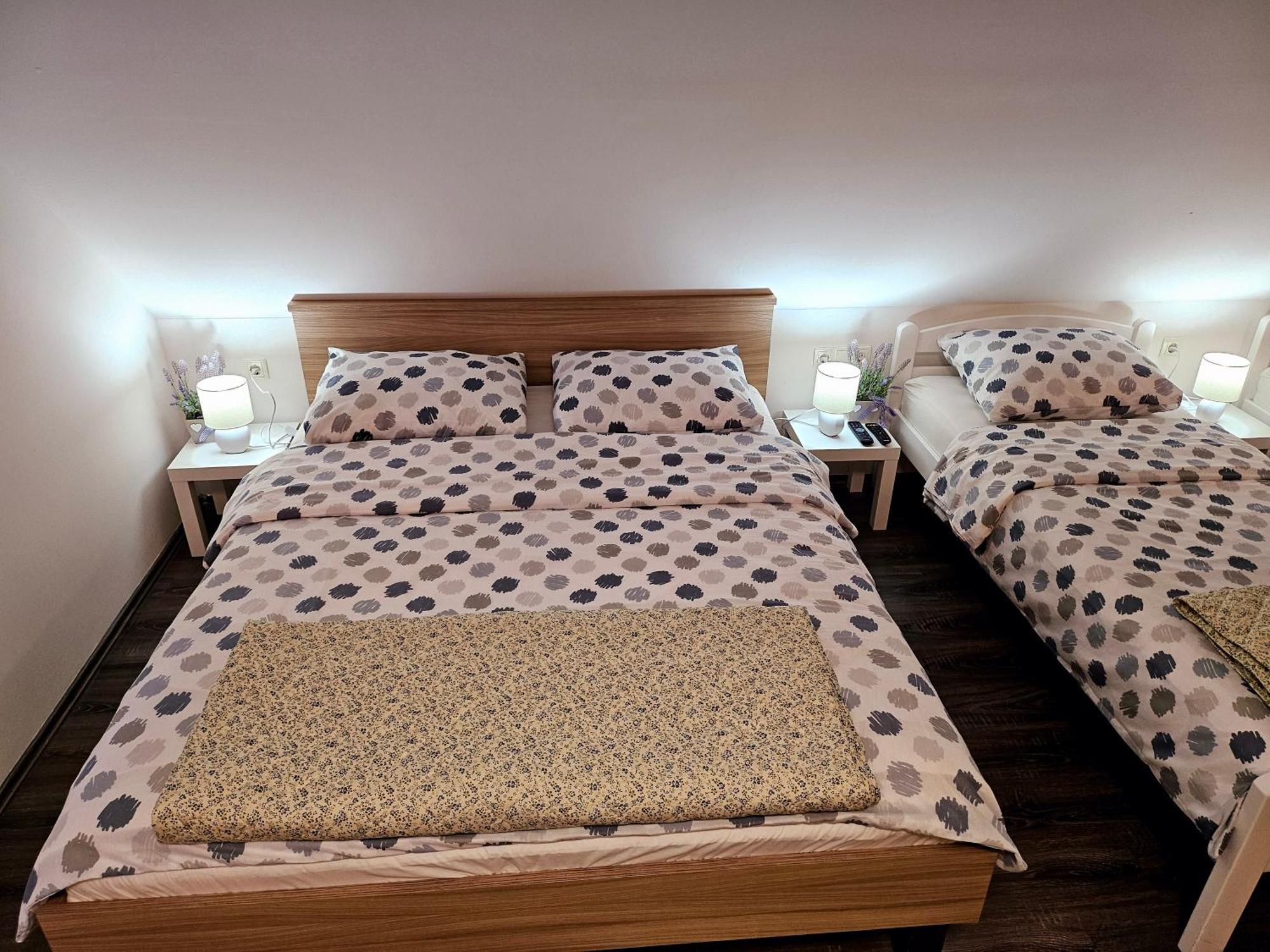 פוליאנאק Guest House Lisina מראה חיצוני תמונה